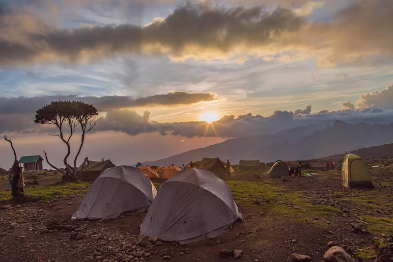 Meru's crater rim at sunrise, 1200×1500